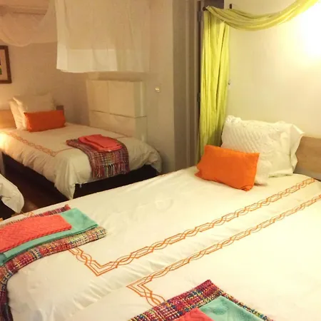 Villa - 5 Min Walk From Beach. 12 People