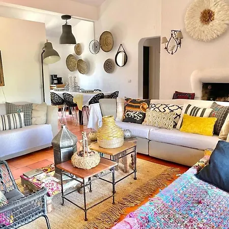 Villa - 5 Min Walk From Beach. 12 People 올류스 데 아구아